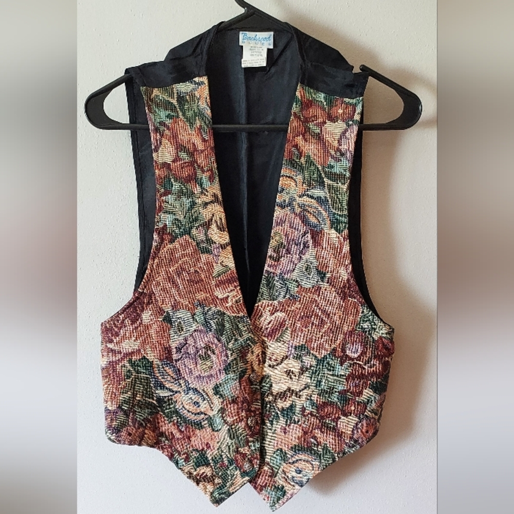 Vintage Embroidered Floral Tapestry  Vest Size Medium